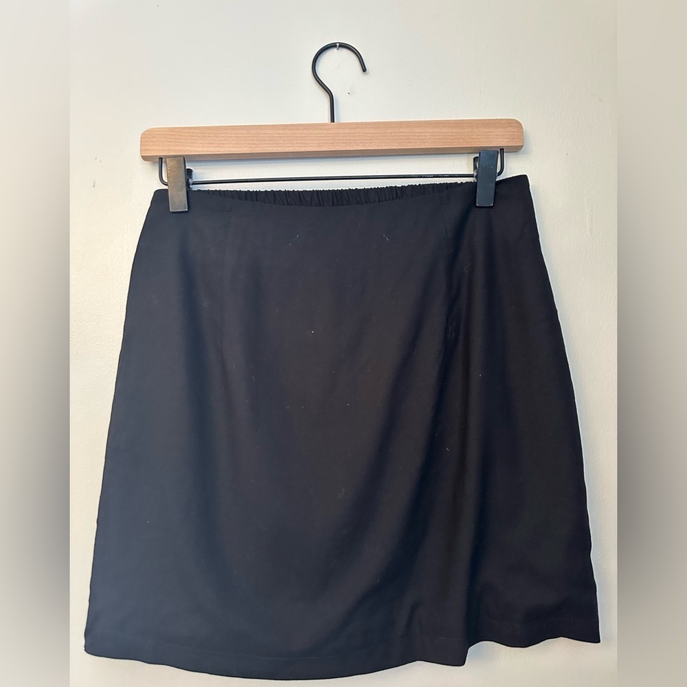 Classic Black Women’s Mini Skirt linen Blend Size M #Chic #Classic #CBK